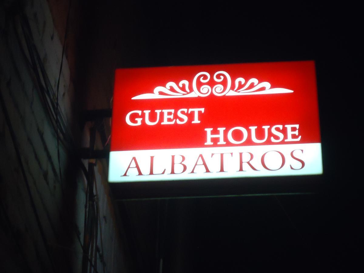 Albatros Tbilisi Exterior foto